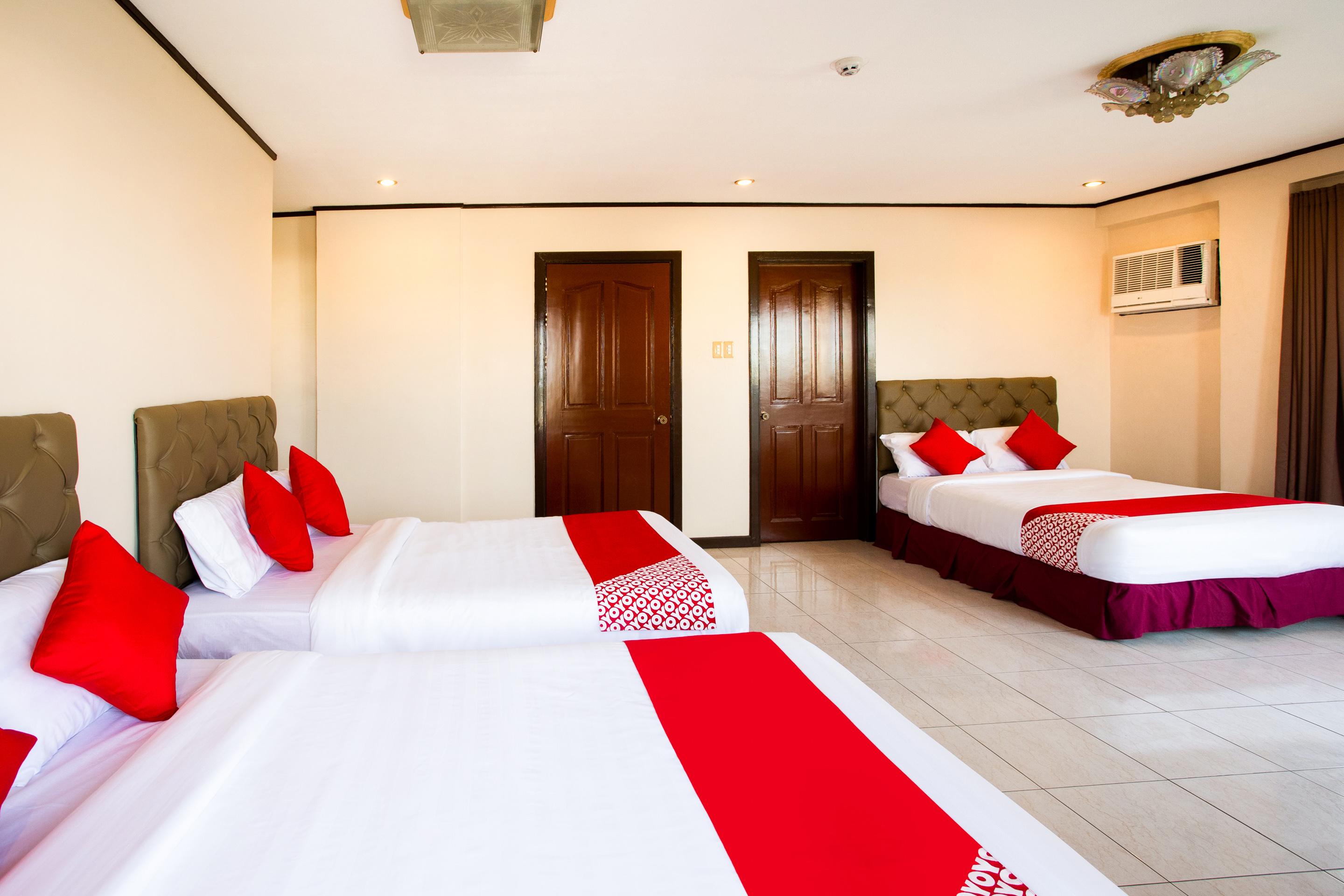 Oyo 414 Humberto'S Hotel Davao Luaran gambar
