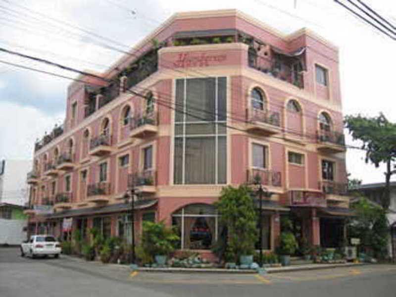 Oyo 414 Humberto'S Hotel Davao Luaran gambar